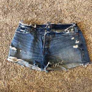 Abercrombie distressed denim shorts size 29